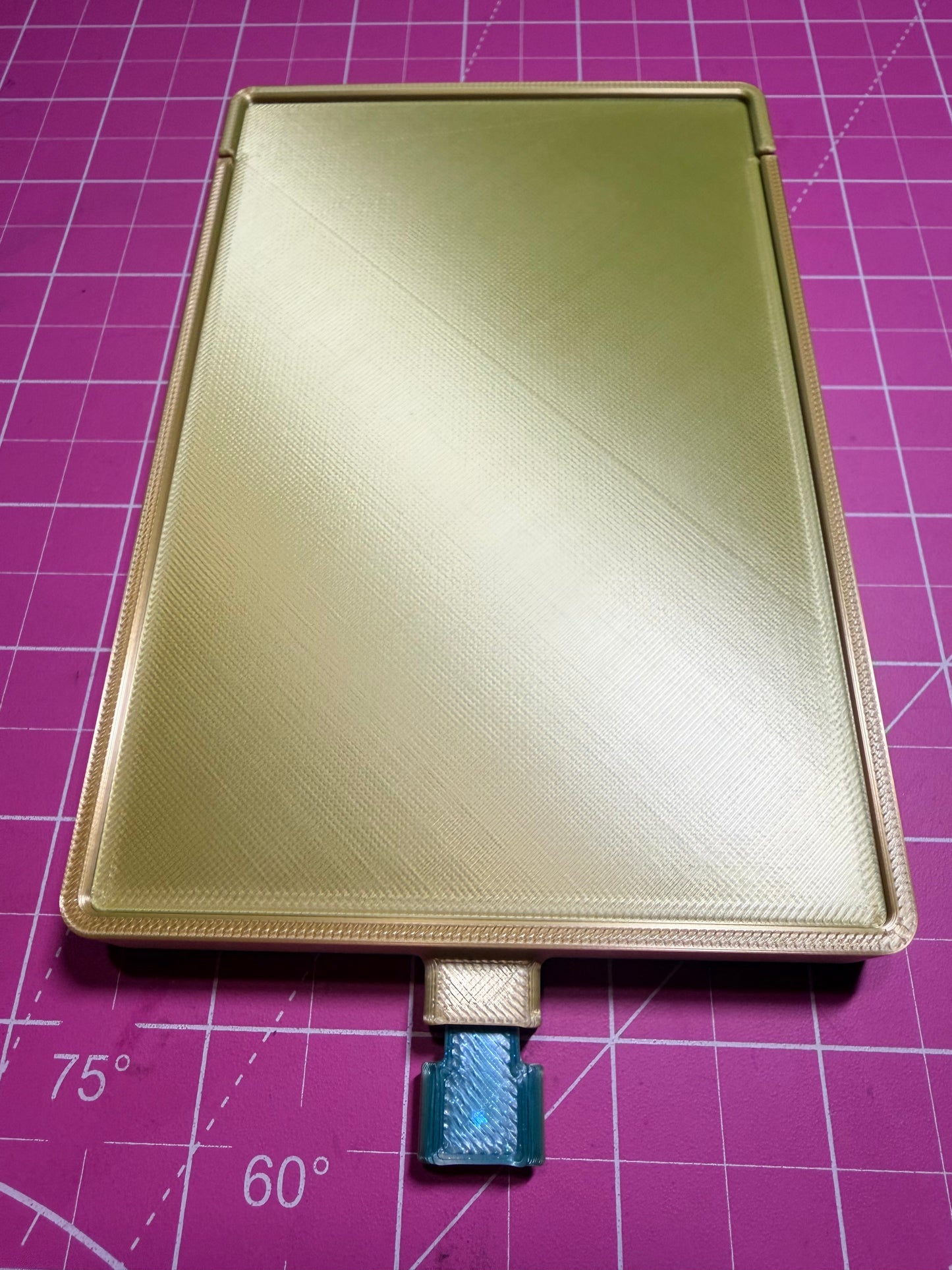 New addition 3d printed 6x4 Diamond Art Tray, with plug